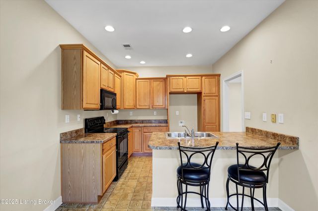 12800 Sheringham Ln, Louisville, KY 40299