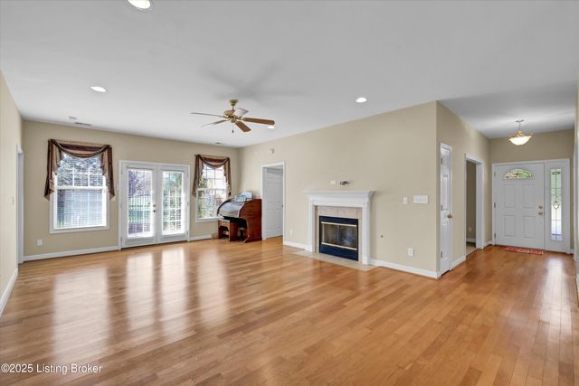 12800 Sheringham Ln, Louisville, KY 40299