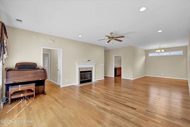 12800 Sheringham Ln, Louisville, KY 40299