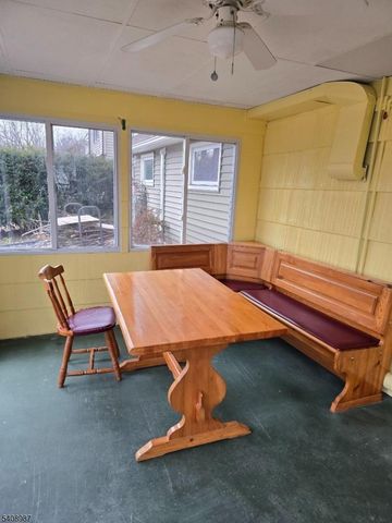 8 Andrew St, Green Brook Twp., NJ 08812