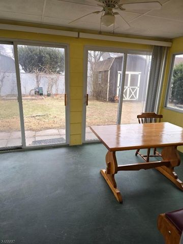 8 Andrew St, Green Brook Twp., NJ 08812