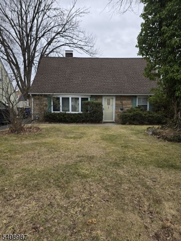 8 Andrew St, Green Brook Twp., NJ 08812