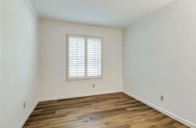 13853 Leinsper Green Street, Dallas, TX 75240