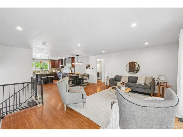 5332 W Geddes Pl, Littleton, CO 80128