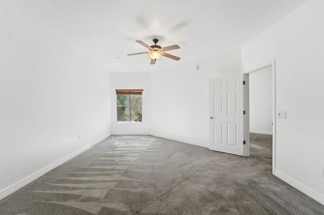 5450 E Deer Valley Drive Unit 2210, Phoenix, AZ 85054