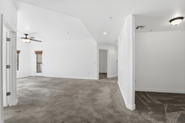 5450 E Deer Valley Drive Unit 2210, Phoenix, AZ 85054