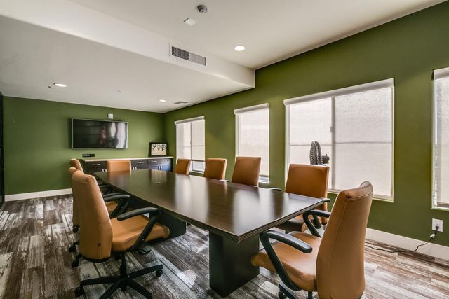 5450 E Deer Valley Drive Unit 2210, Phoenix, AZ 85054