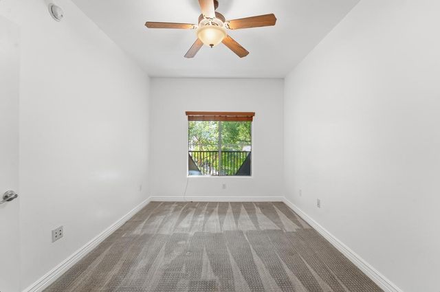 5450 E Deer Valley Drive Unit 2210, Phoenix, AZ 85054