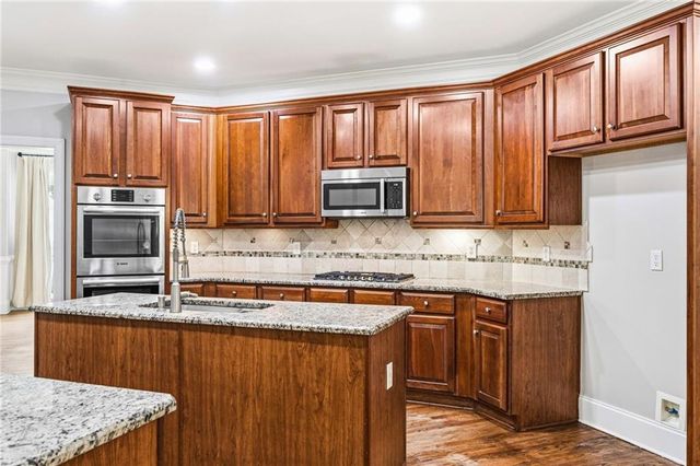 11415 Donnington Drive, Johns Creek, GA 30097