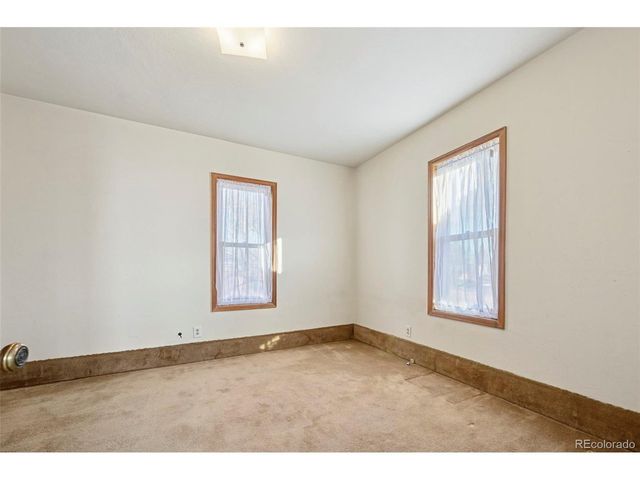 109 2nd St, Ramah, CO 80832