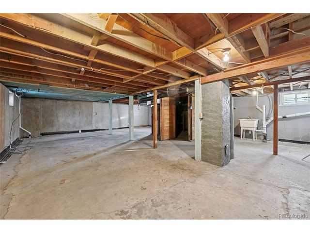 109 2nd St, Ramah, CO 80832