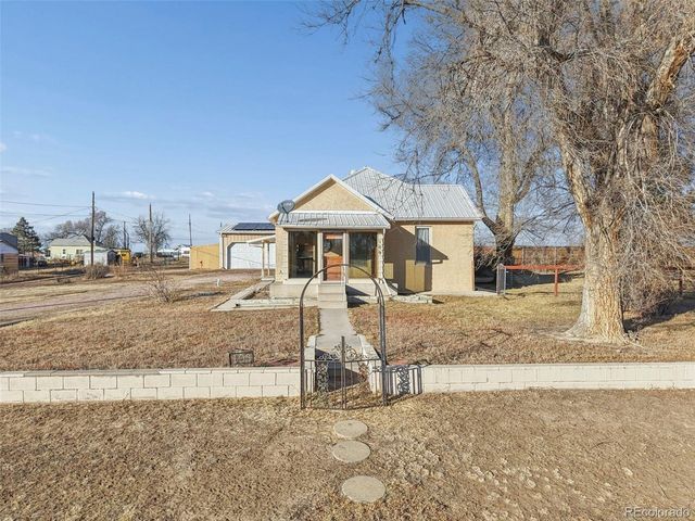 109 2nd St, Ramah, CO 80832