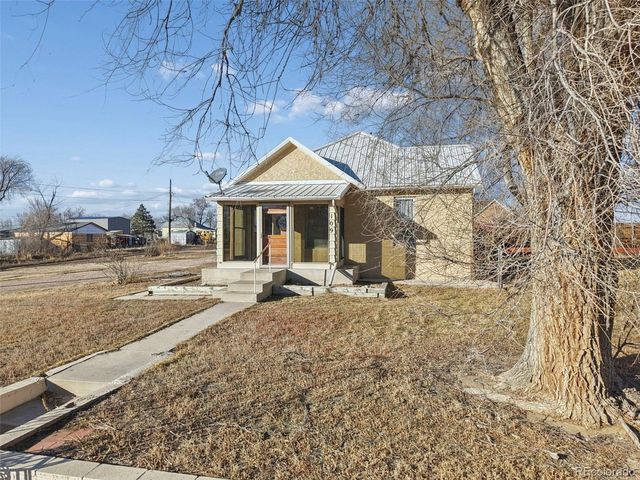 109 2nd St, Ramah, CO 80832