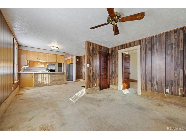 109 2nd St, Ramah, CO 80832