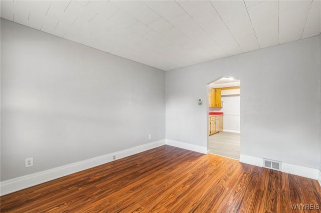 1968 Welch Avenue, Niagara Falls, NY 14303