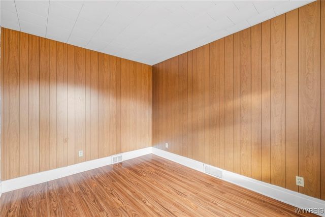 1968 Welch Avenue, Niagara Falls, NY 14303