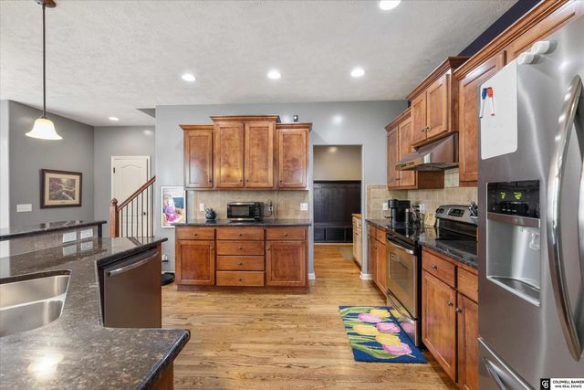 19613 Briggs Street, Omaha, NE 68130