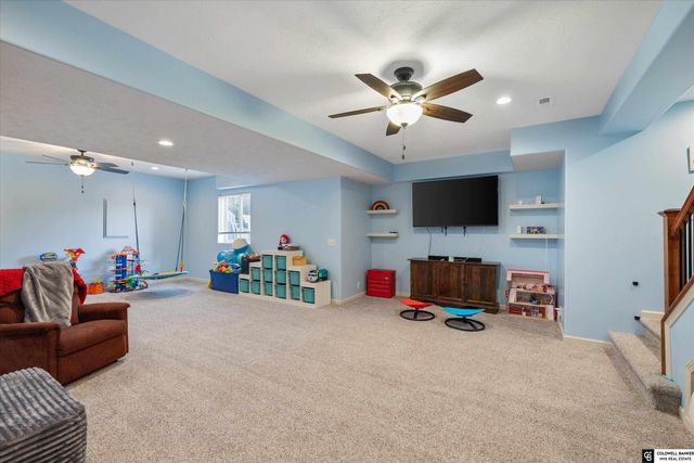19613 Briggs Street, Omaha, NE 68130