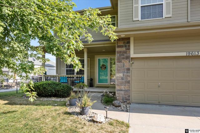 19613 Briggs Street, Omaha, NE 68130