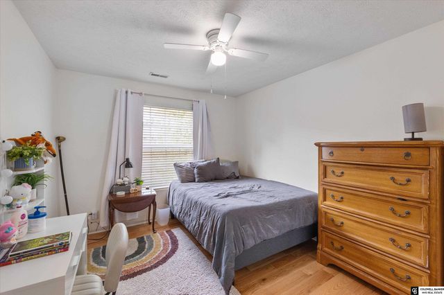 19613 Briggs Street, Omaha, NE 68130