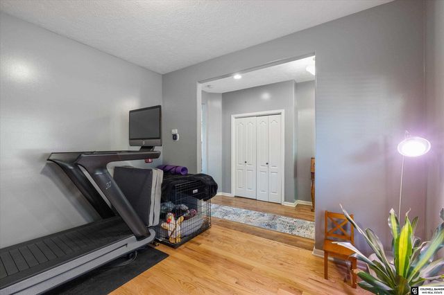 19613 Briggs Street, Omaha, NE 68130