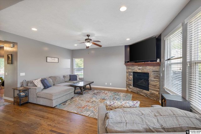 19613 Briggs Street, Omaha, NE 68130