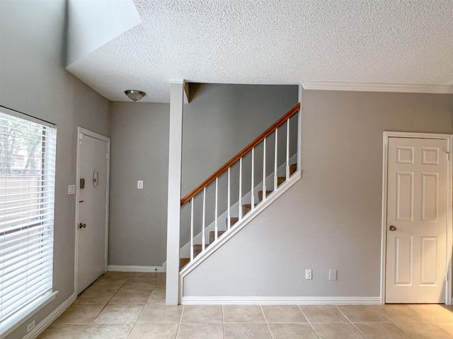 2125 Augusta Drive 21, Houston, TX 77057
