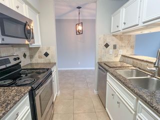2125 Augusta Drive 21, Houston, TX 77057