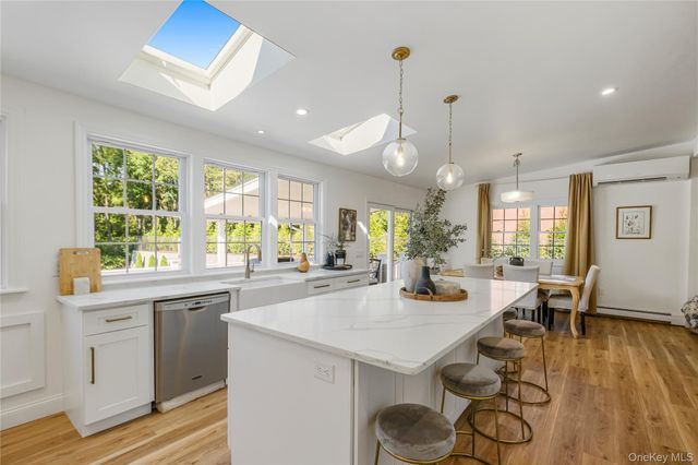 7 Anna D Court, Hopewell Junction, NY 12533