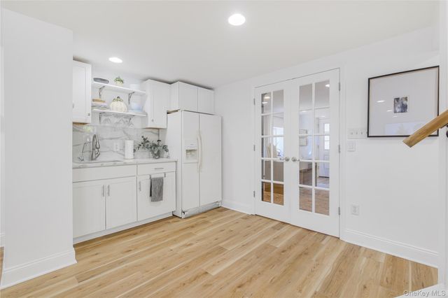 7 Anna D Court, Hopewell Junction, NY 12533