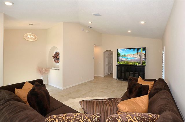 1770 Berkshire Circle SW, Vero Beach, FL 32968