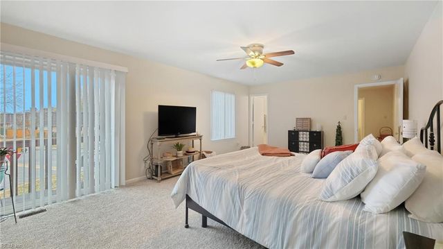 1600 Ocean Lakes CT, Virginia Beach, VA 23454