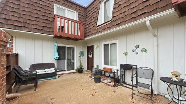 1600 Ocean Lakes CT, Virginia Beach, VA 23454