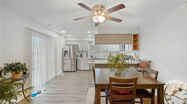 1600 Ocean Lakes CT, Virginia Beach, VA 23454