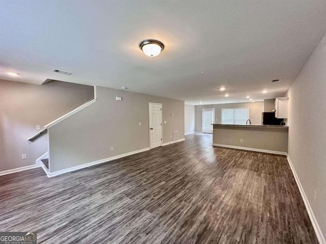 722 Keeshono Street, Union City, GA 30291