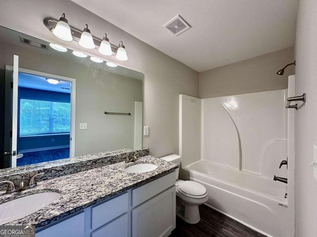 722 Keeshono Street, Union City, GA 30291