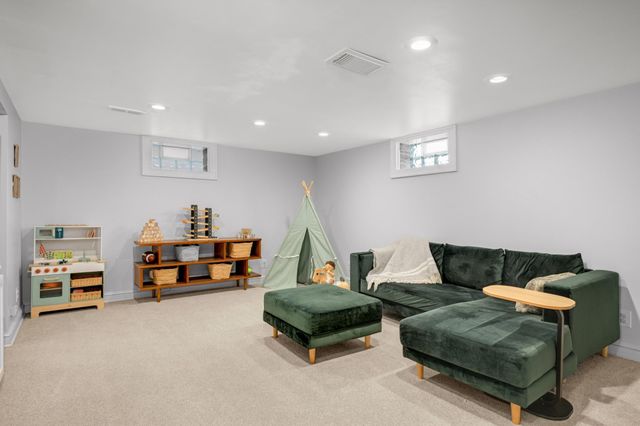 5633 Emerson Avenue S, Minneapolis, MN 55419