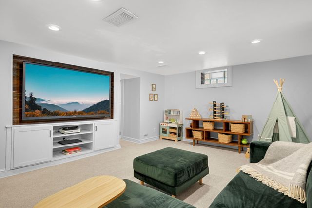 5633 Emerson Avenue S, Minneapolis, MN 55419