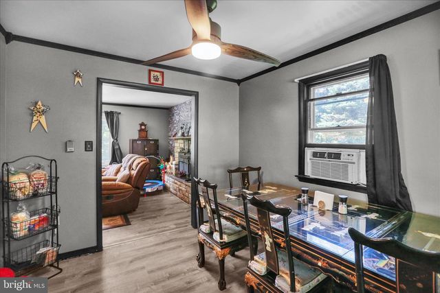 1907 HOLLY RD, Reading, PA 19602