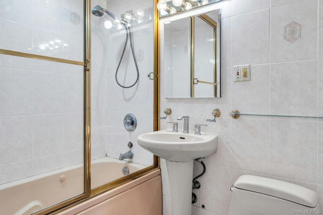 110-11 Queens Boulevard 19C, Forest Hills, NY 11375