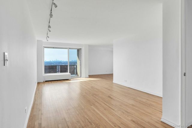 110-11 Queens Boulevard 19C, Forest Hills, NY 11375