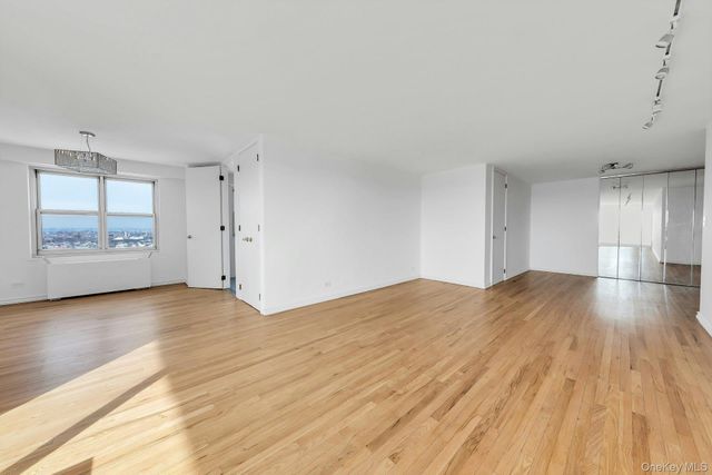 110-11 Queens Boulevard 19C, Forest Hills, NY 11375