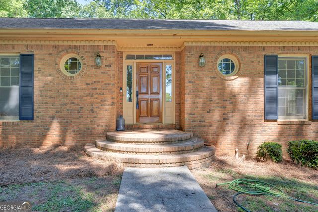370 River Cove Road, Social Circle, GA 30025