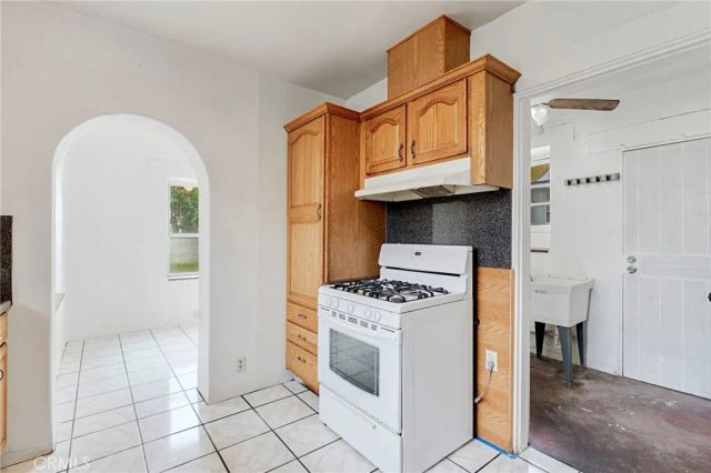 815 W Yosemite, Madera, CA 93637