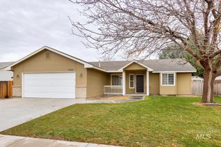 1330 N Tumbler Dr, Kuna, ID 83634