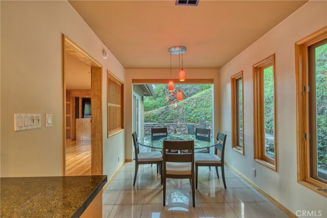 1530 Poppy Peak, Pasadena, CA 91105