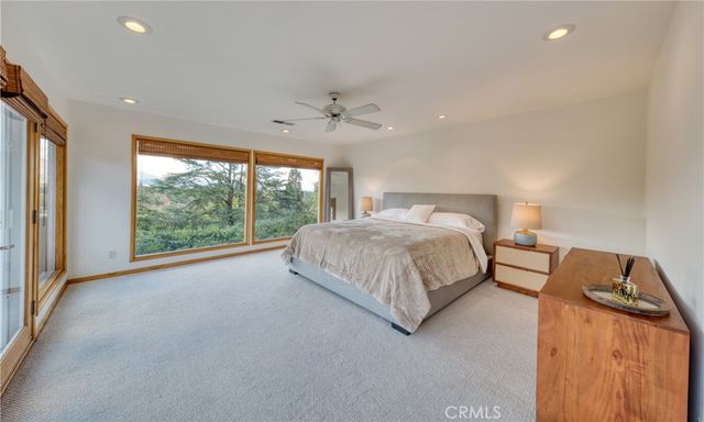 1530 Poppy Peak, Pasadena, CA 91105