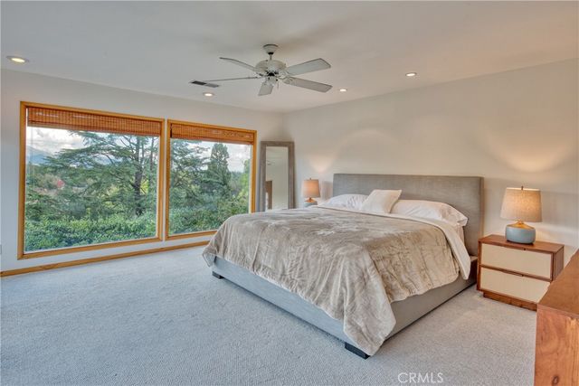 1530 Poppy Peak, Pasadena, CA 91105