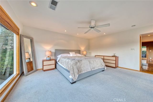 1530 Poppy Peak, Pasadena, CA 91105