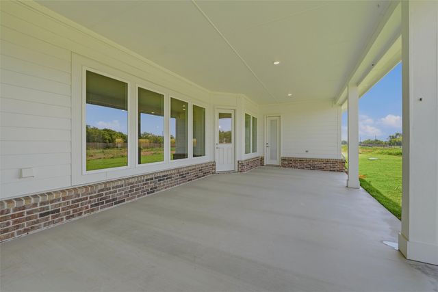 12213 Crystal Drive, Krum, TX 76249